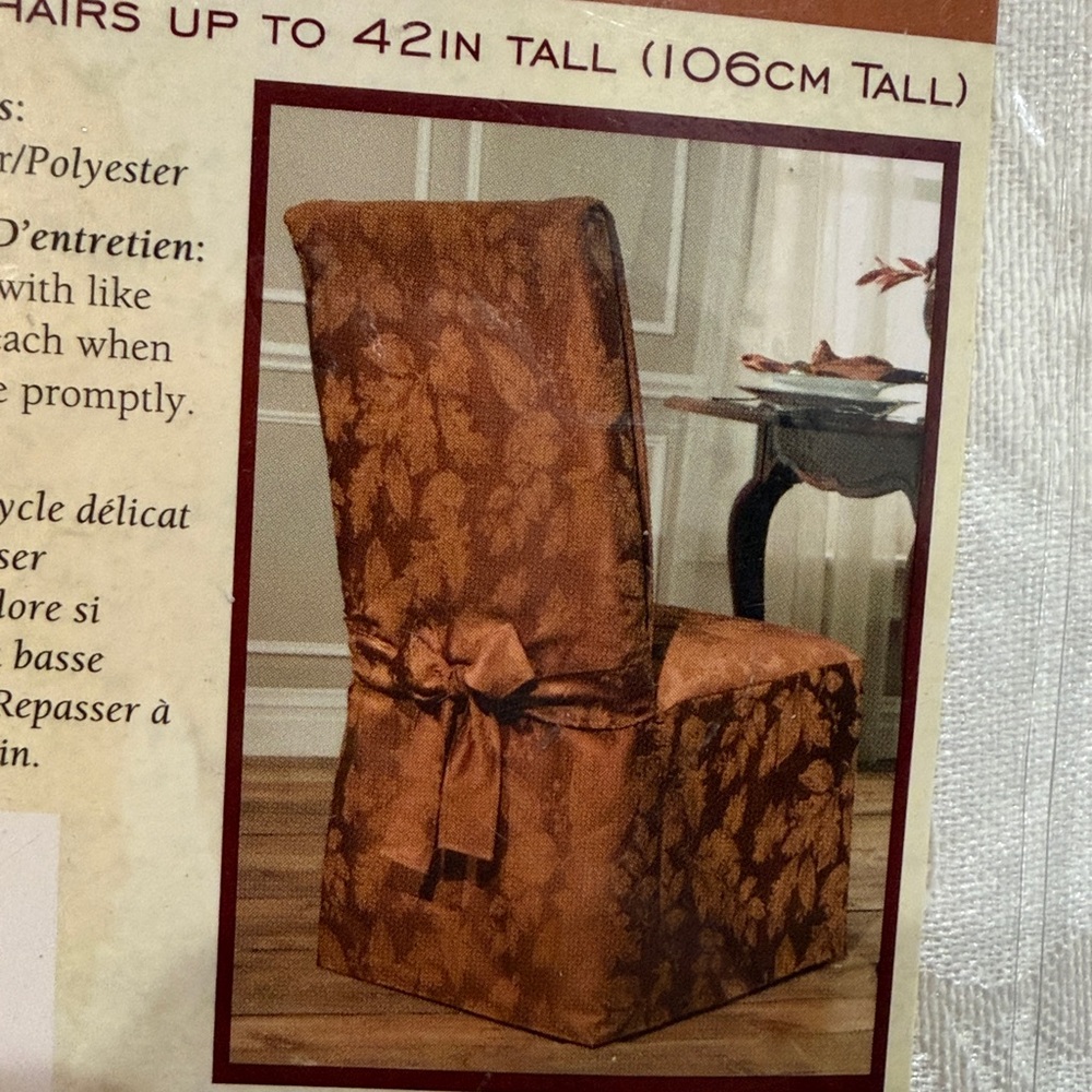 White Chair Covers (6) - Picture 2 of 5